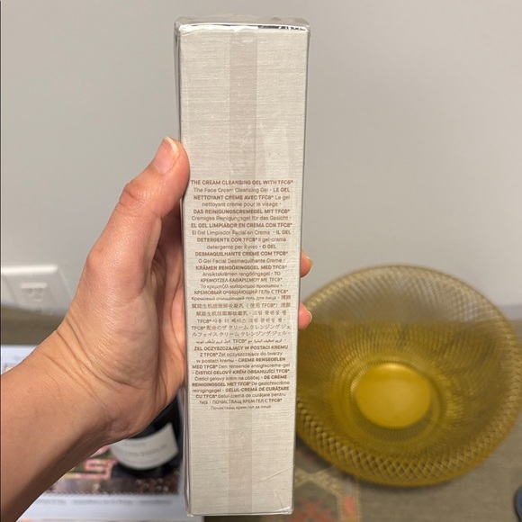 Augustinus Bader Cream Cleansing Gel - White - Picture 4 of 4